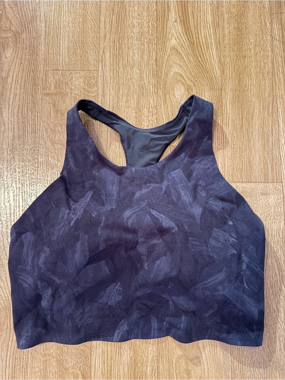 Uniqlo- Women's High-Neck Black Paint Print Sports Bra